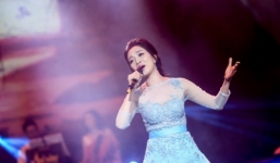 Ngẩn ngơ ngắm Phạm Thu Hà đẹp lộng lẫy trên sân khấu